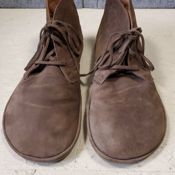 The Drifter Leather Barefoot Brown Leather Chukka Boots - Picture 3 of 9